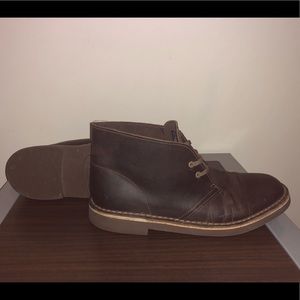 Clark’s Chukka Leathers Boots - 9